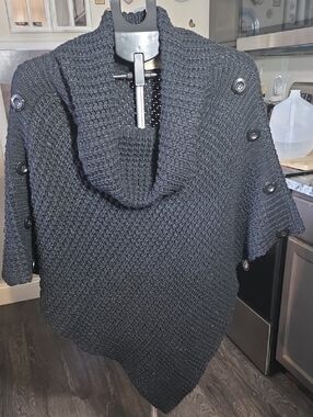 Debbie Morgan Black Shawl-Collar Knit Poncho